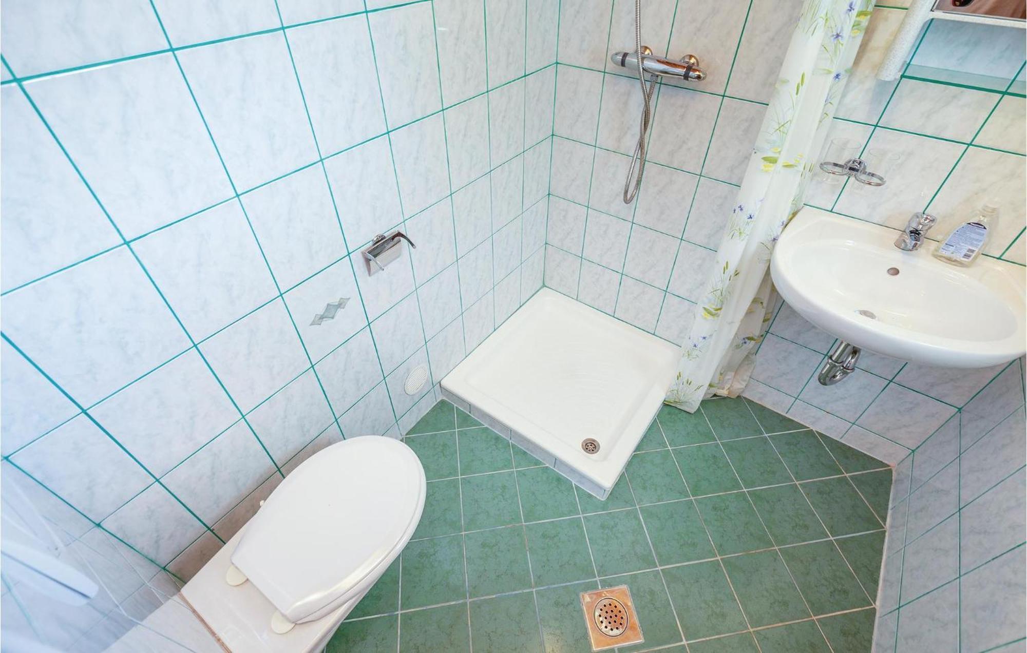 1 Bedroom Cozy Apartment In Crikvenica Extérieur photo