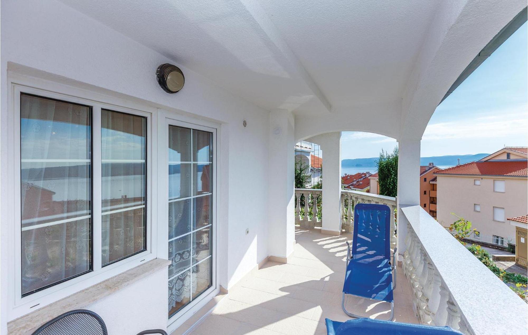 1 Bedroom Cozy Apartment In Crikvenica Extérieur photo