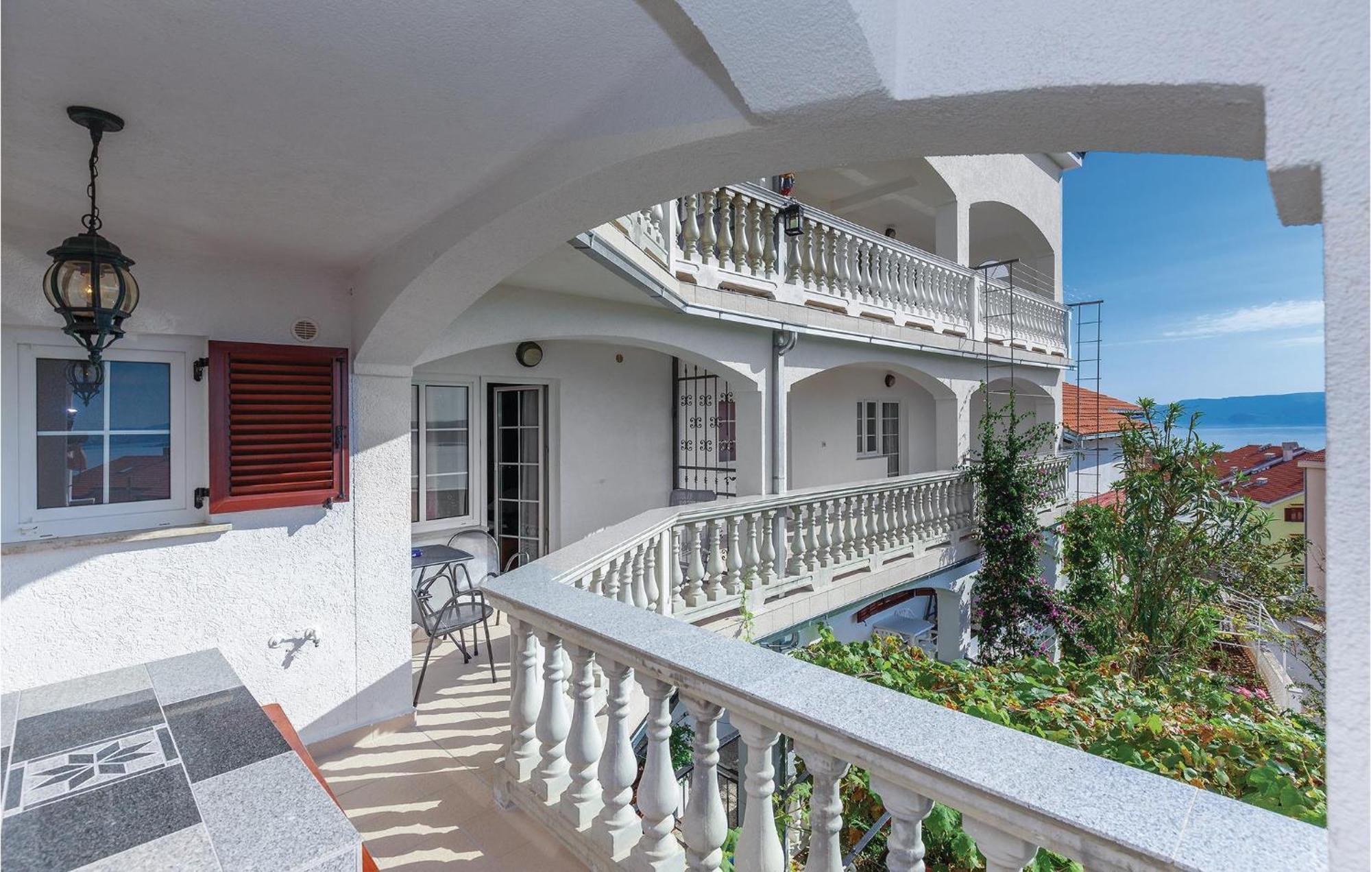 1 Bedroom Cozy Apartment In Crikvenica Extérieur photo