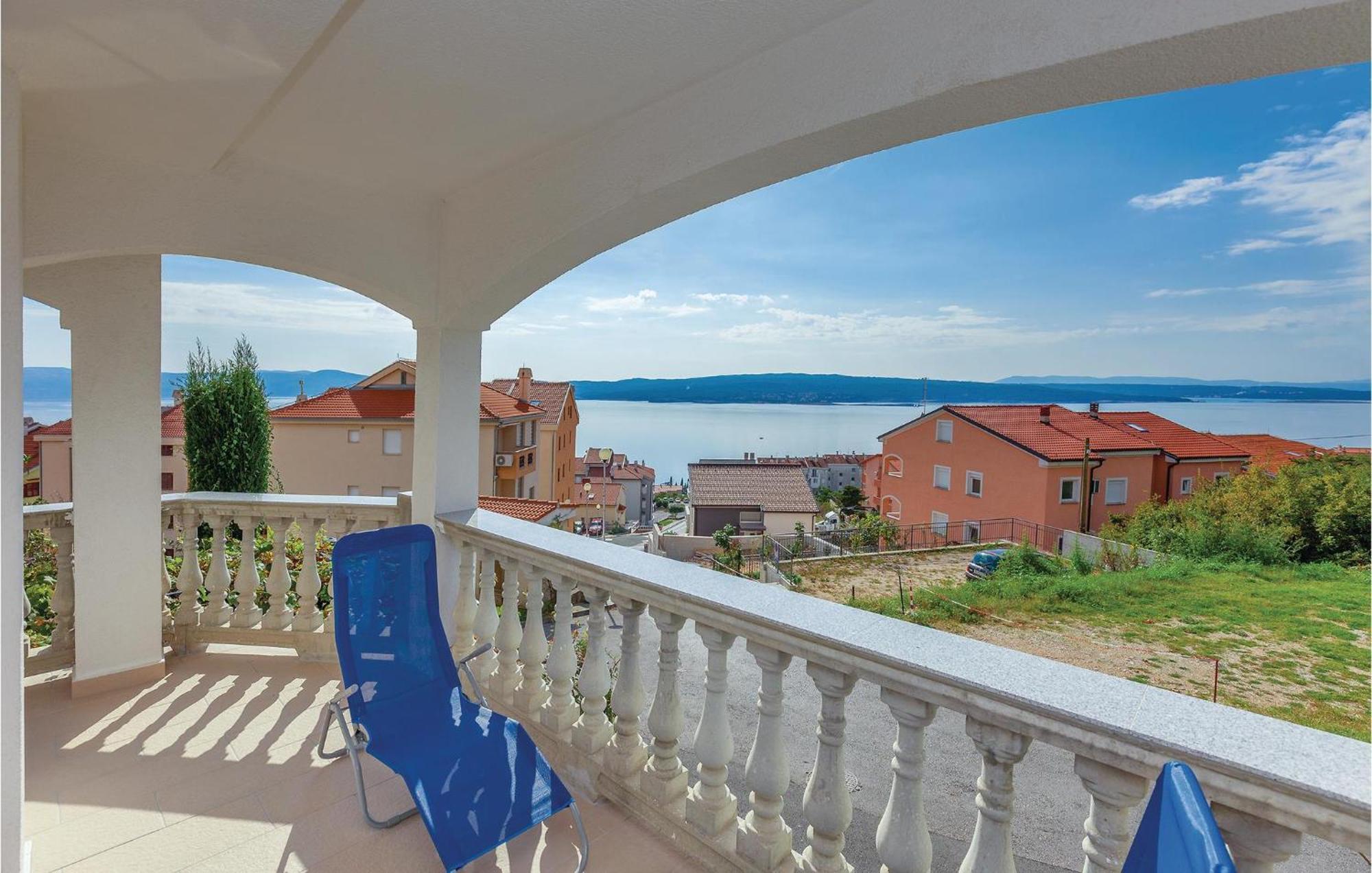 1 Bedroom Cozy Apartment In Crikvenica Extérieur photo